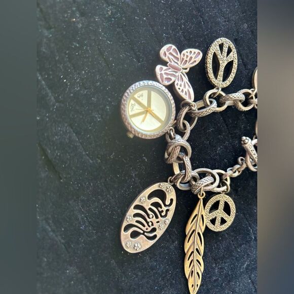 Lucky Brand Boho/Hippie Charm Bracelet timepiece bangle watch accessory logo y2k - Picture 2 of 3